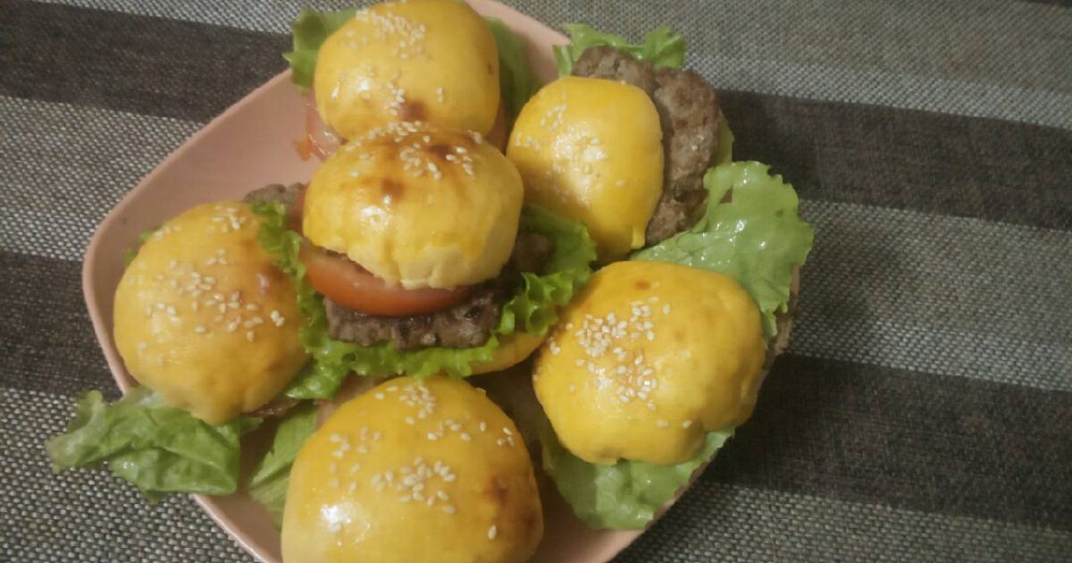Làm bánh Hamburger bò tại nhà