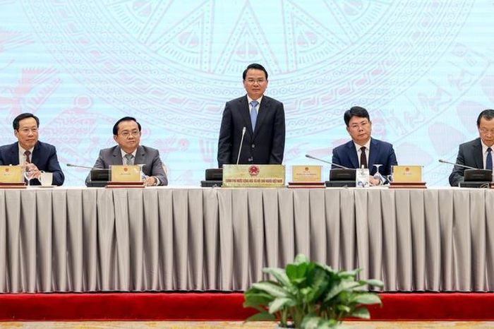 Đẩy mạnh cải cách thủ tục hành chính, tạo động lực tăng trưởng kinh tế - Đài Phát thanh và truyền hình Hà Nội