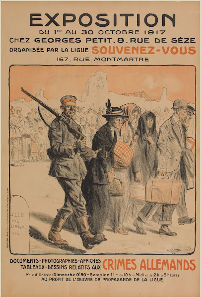 Exposition de documents photographies affiches tableaux dessins relatifs aux cri