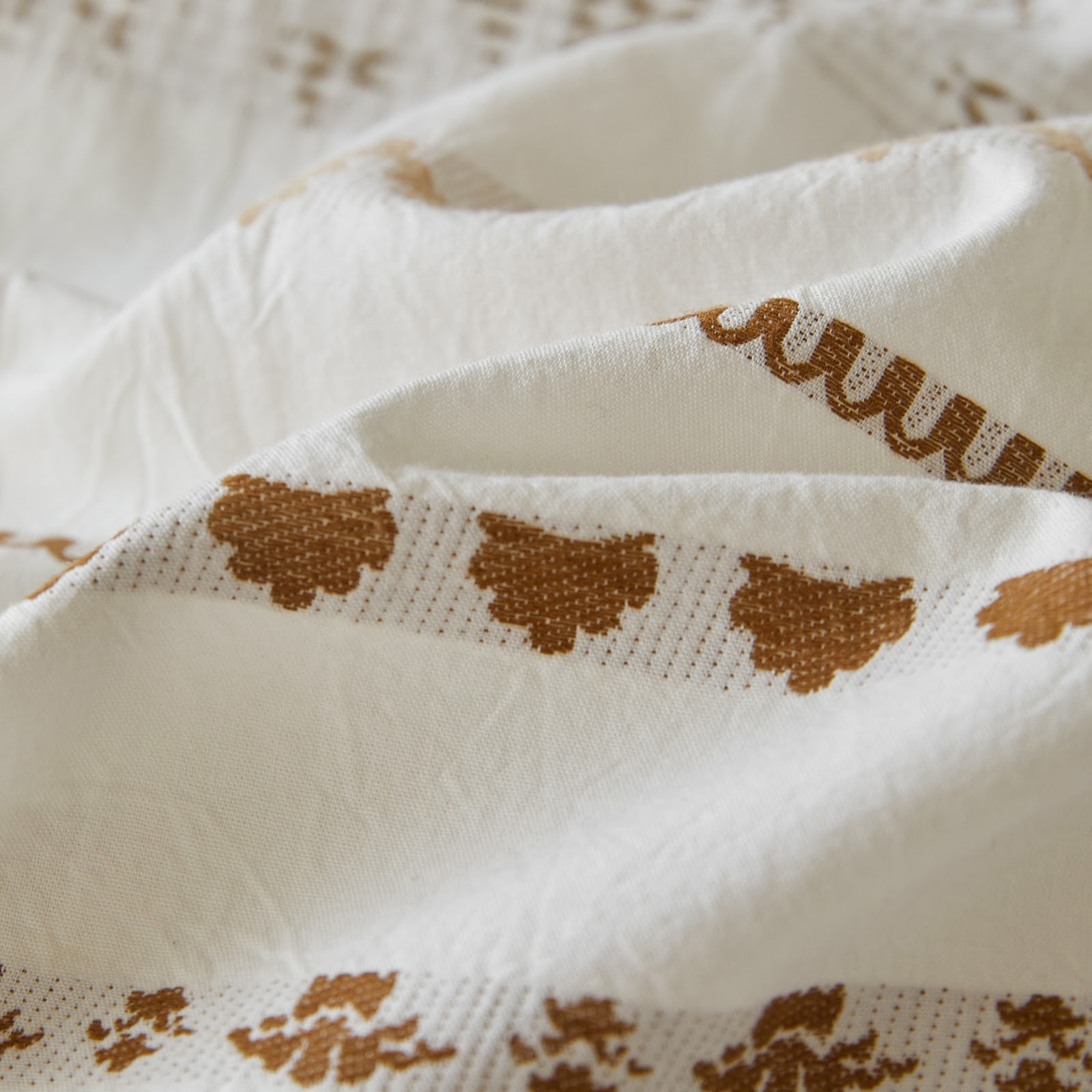 Cotton bedding set with flower pattern, 4-piece