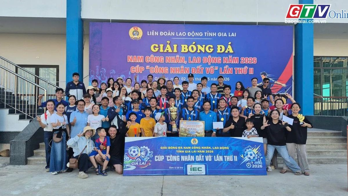 Bế mạc Giải bóng đá nam công nhân, lao động tỉnh Gia Lai năm 2026 Cúp 'Công nhân đất võ' lần thứ II - Báo Gia Lai
