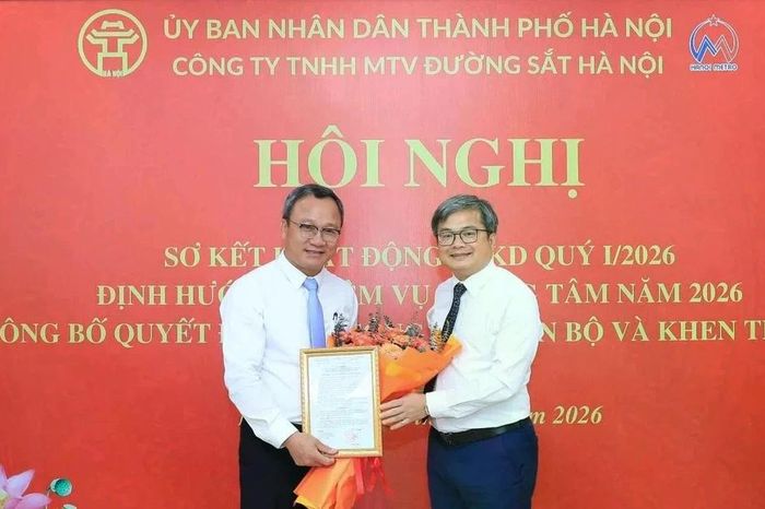 Ông Khuất Việt Hùng xin thôi chức Chủ tịch Metro Hà Nội - Báo Tri thức &amp; Cuộc sống