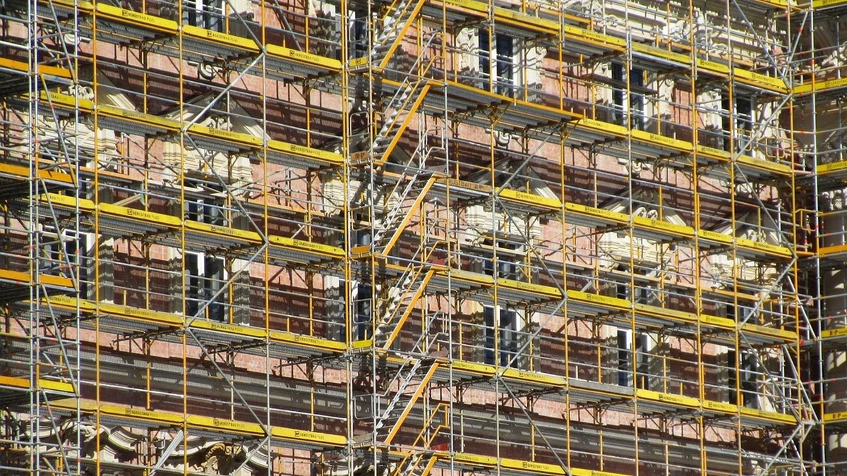 재개발과 재건축 사업 절차 및 투자자 판단 기준 비교