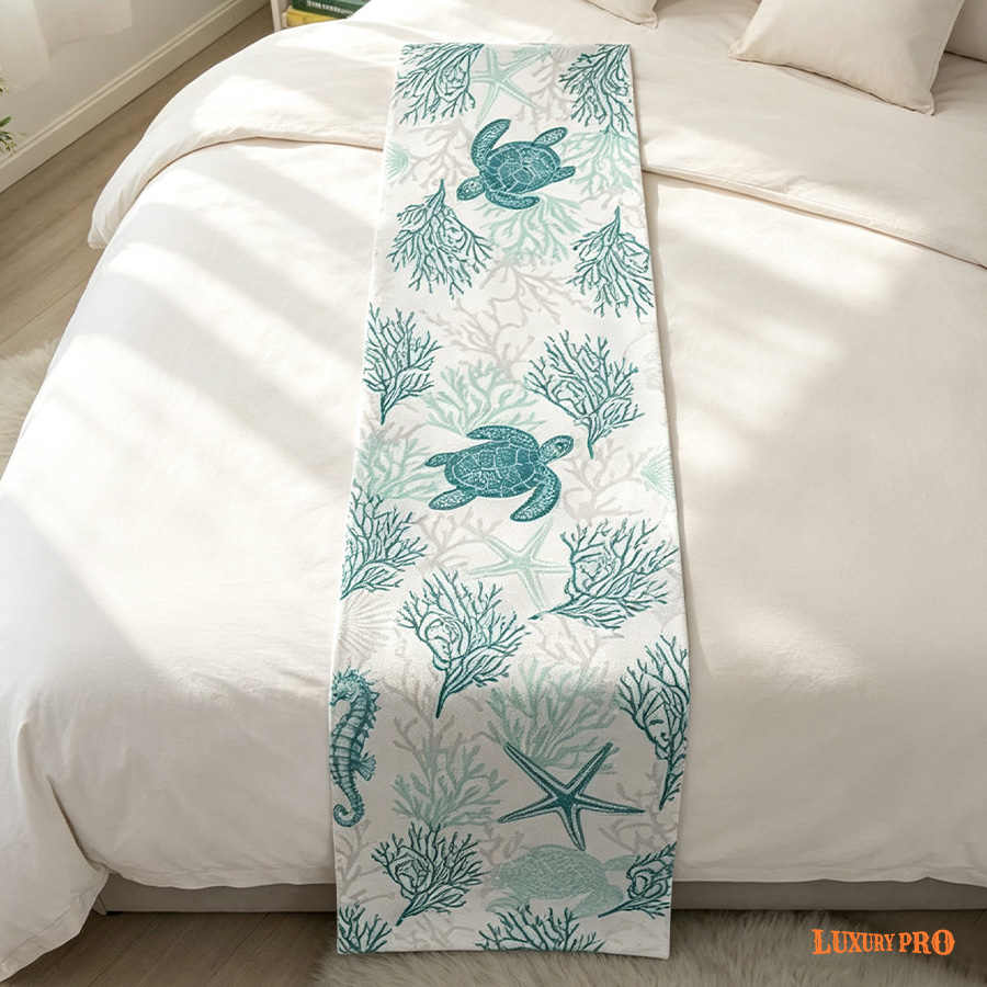 Universal-Size Bed Runner