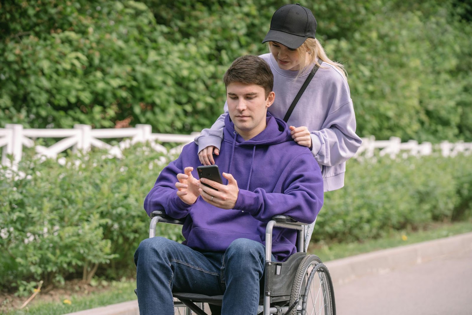 A happy couple on a real-life date, symbolizing genuine connection beyond AI dating apps and technology.