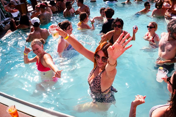 Phantoms - Pool Party photo 18