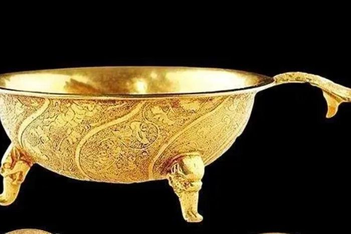 Độc đáo bình đựng rượu cổ có ba chân sư tử thời nhà Đường - Báo Tri thức &amp; Cuộc sống