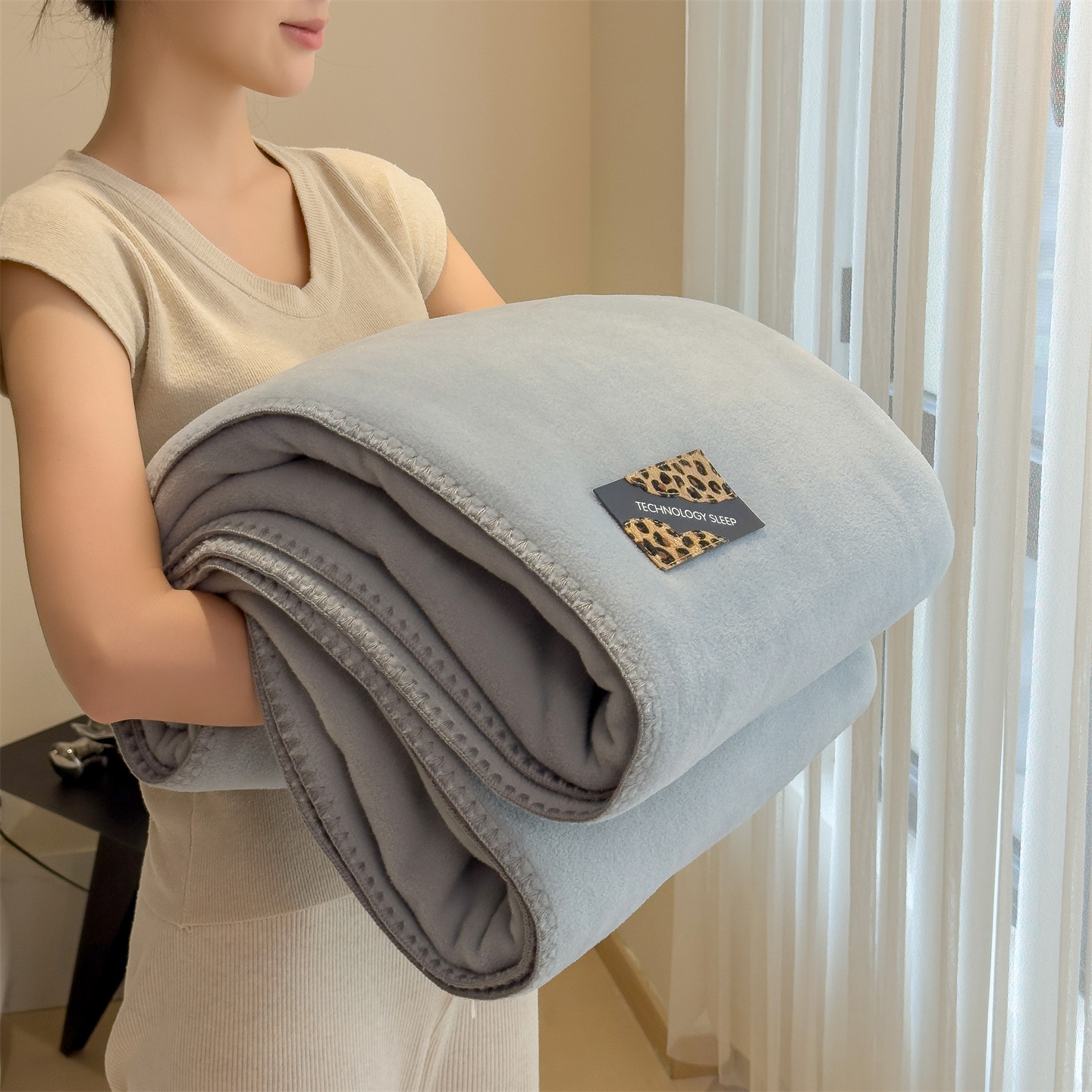 Solid color cozy blanket for every occasion
