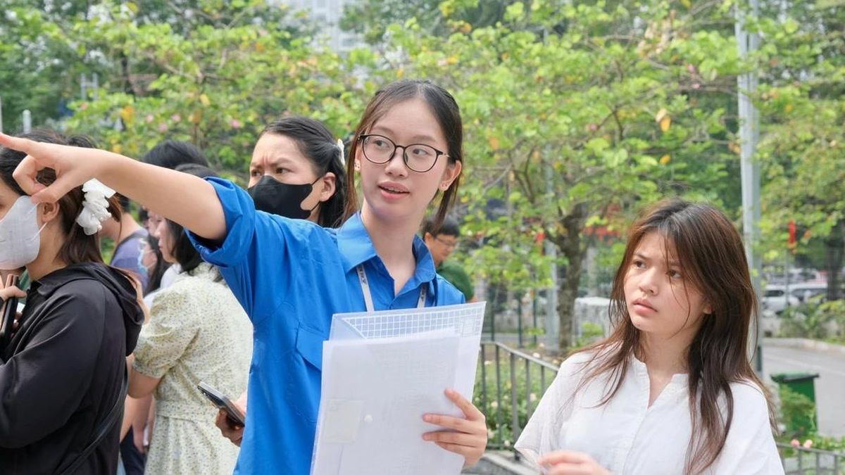 Hơn 120 nghìn thí sinh Hà Nội làm thủ tục dự thi lớp 10 THPT - Báo Tri thức &amp; Cuộc sống