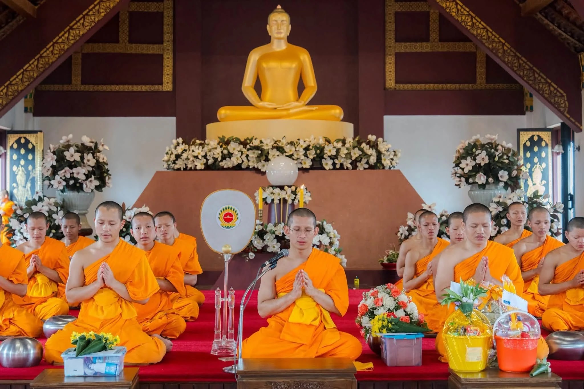 ภาพประกอบ ข่าวเกี่ยวกับนักเรียนตอนนี้มาแรง….เทศบาลตำบลบ่อหลวง โดยการนำของนายกเทศมนตรีประนอม  หล้าจู  ได้นำนักเรียนอนุบาล 9 โรงเรียน ในเขตตำบลบ่อหลวง มาทำกิจกรรมที่วัดบ้านขุน พระภิกษุ และพี่เ