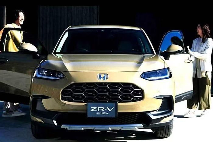 Chi tiết Honda ZR-V 2026 từ 600 triệu đồng, bỏ động cơ xăng dùng e:HEV - Báo Tri thức &amp; Cuộc sống