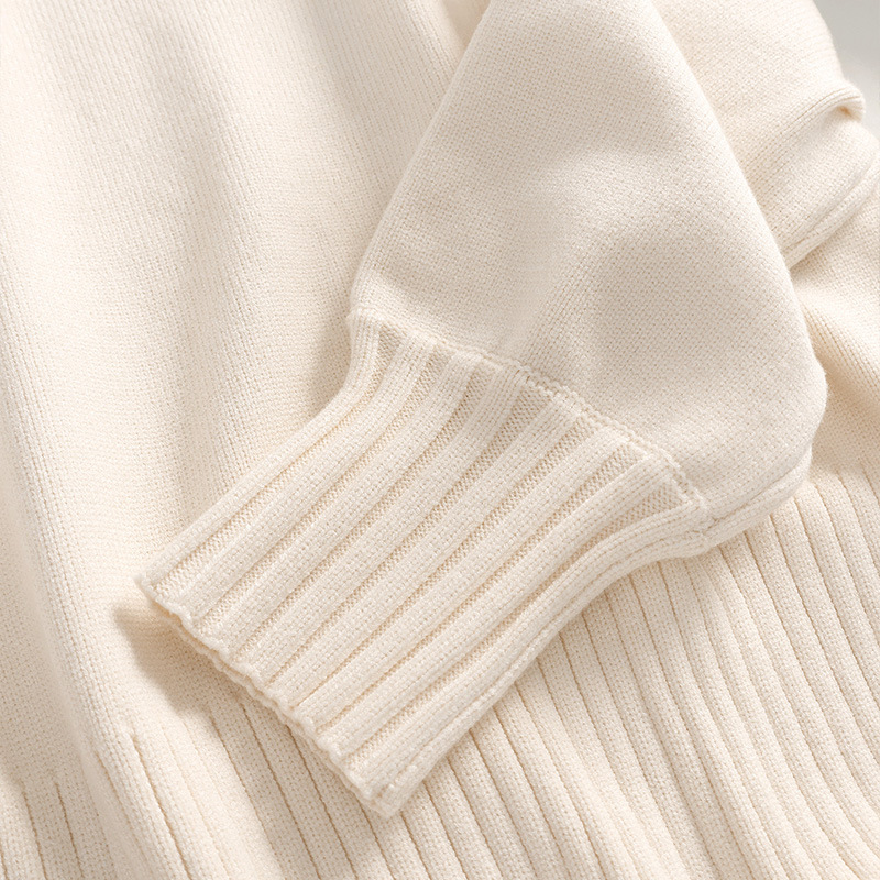 Women's cardigan with turtleneck and puff sleeves