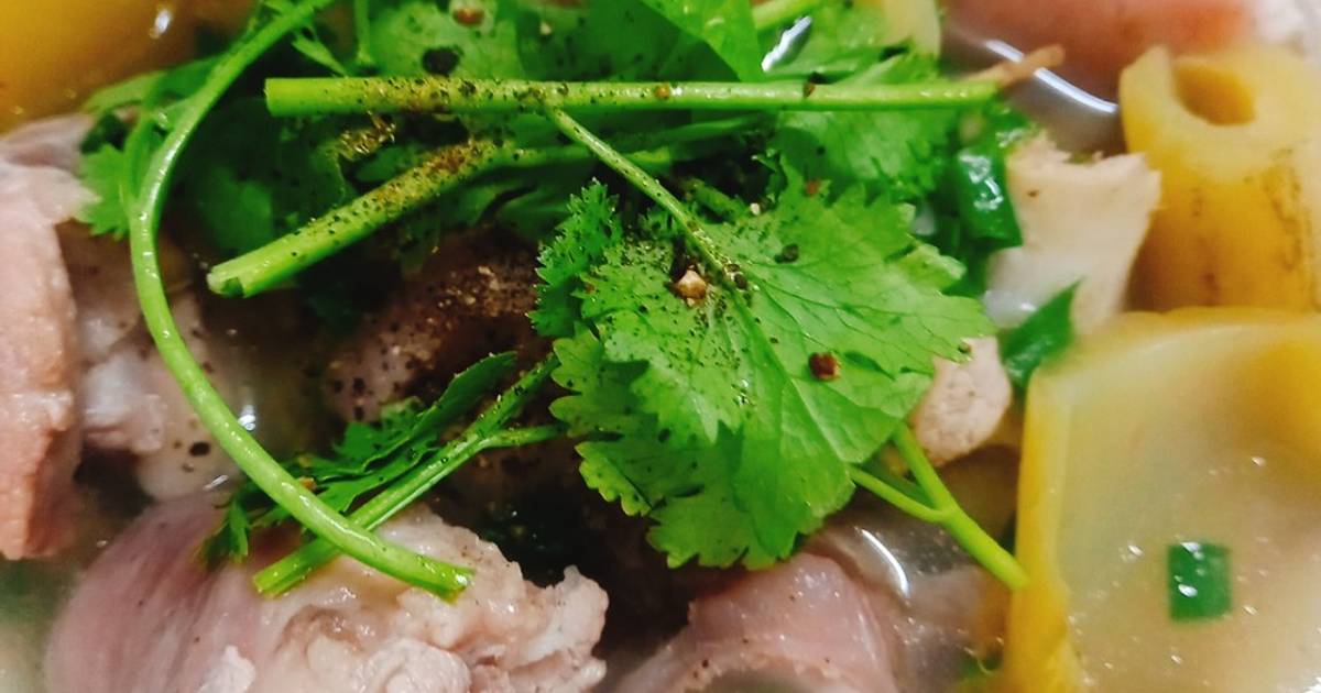 Đuôi heo hầm dưa cải