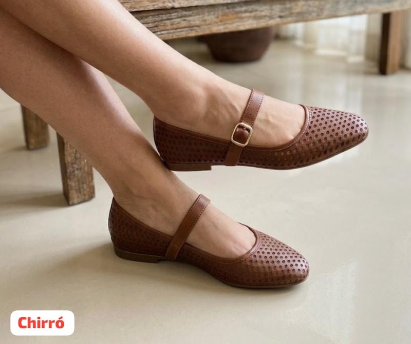 Zapato Mary Jane calado con hebilla