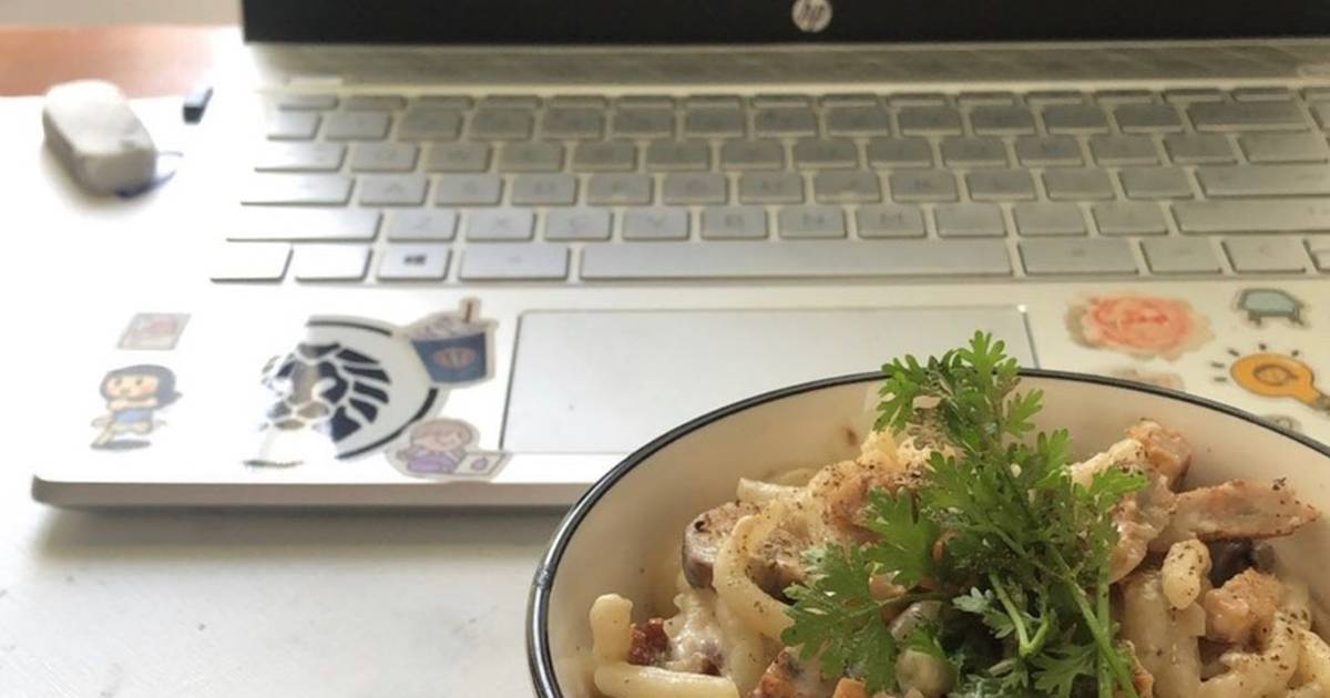 Mì udon sốt kem nấm
