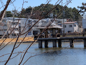 竜ヶ池の浮見堂