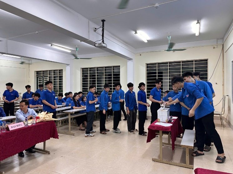 K66 ĐH CNTT B tổ chức thành công Đại hội lớp - Chi đoàn nhiệm kỳ 2026–2027