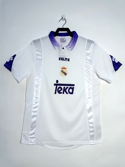 Retro Real Madrid 97-98 Local @lumorasports.jpeg