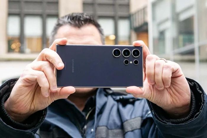 Bao lâu nên đổi smartphone để không phí tiền? - Báo Tri thức &amp; Cuộc sống