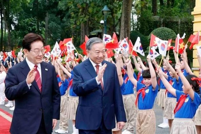 Lễ đón Tổng thống Hàn Quốc thăm cấp Nhà nước tới Việt Nam - Đài Phát thanh và truyền hình Hà Nội