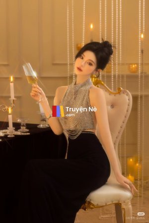 Sự Khinh Thường Dưới Mái Nhà