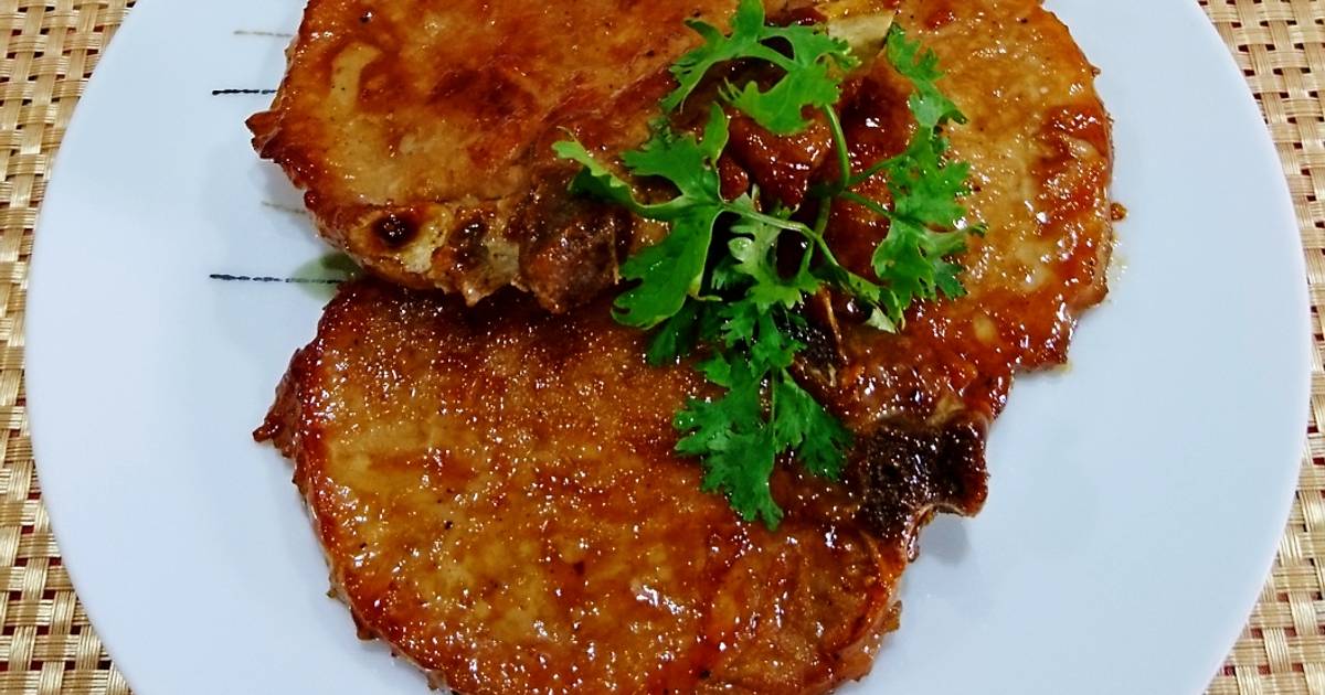 Sườn cốt lết chiên sốt dầu hào
