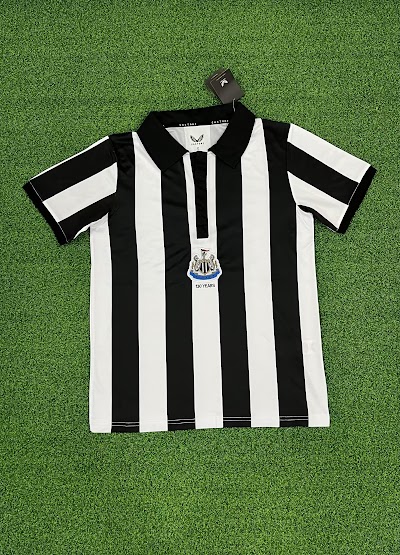 Newcastle Edicion 130th Anniversary.jpeg