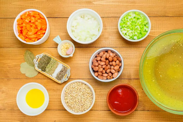 Ingredienti per la zuppa di verdure