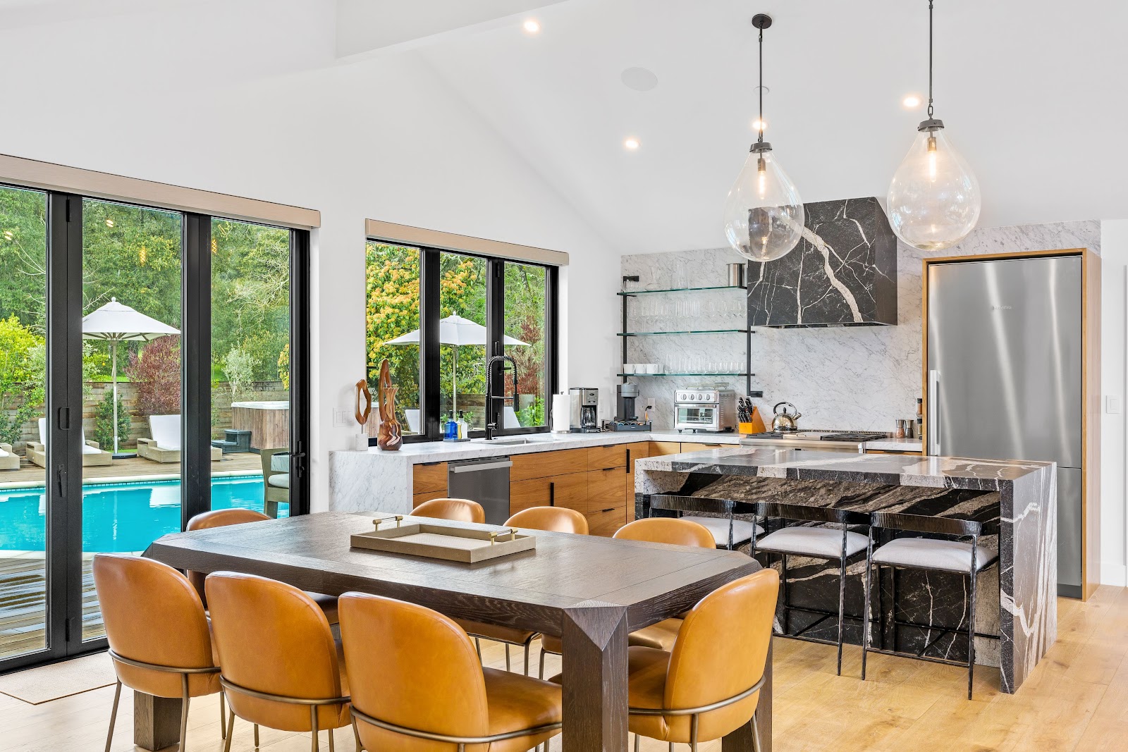 St. Helena, California, USA — 4-Bed Villa With Hot Tub 3