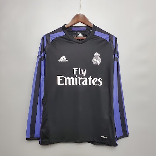 Retro 2015-16 Real Madrid Visitante.jpeg
