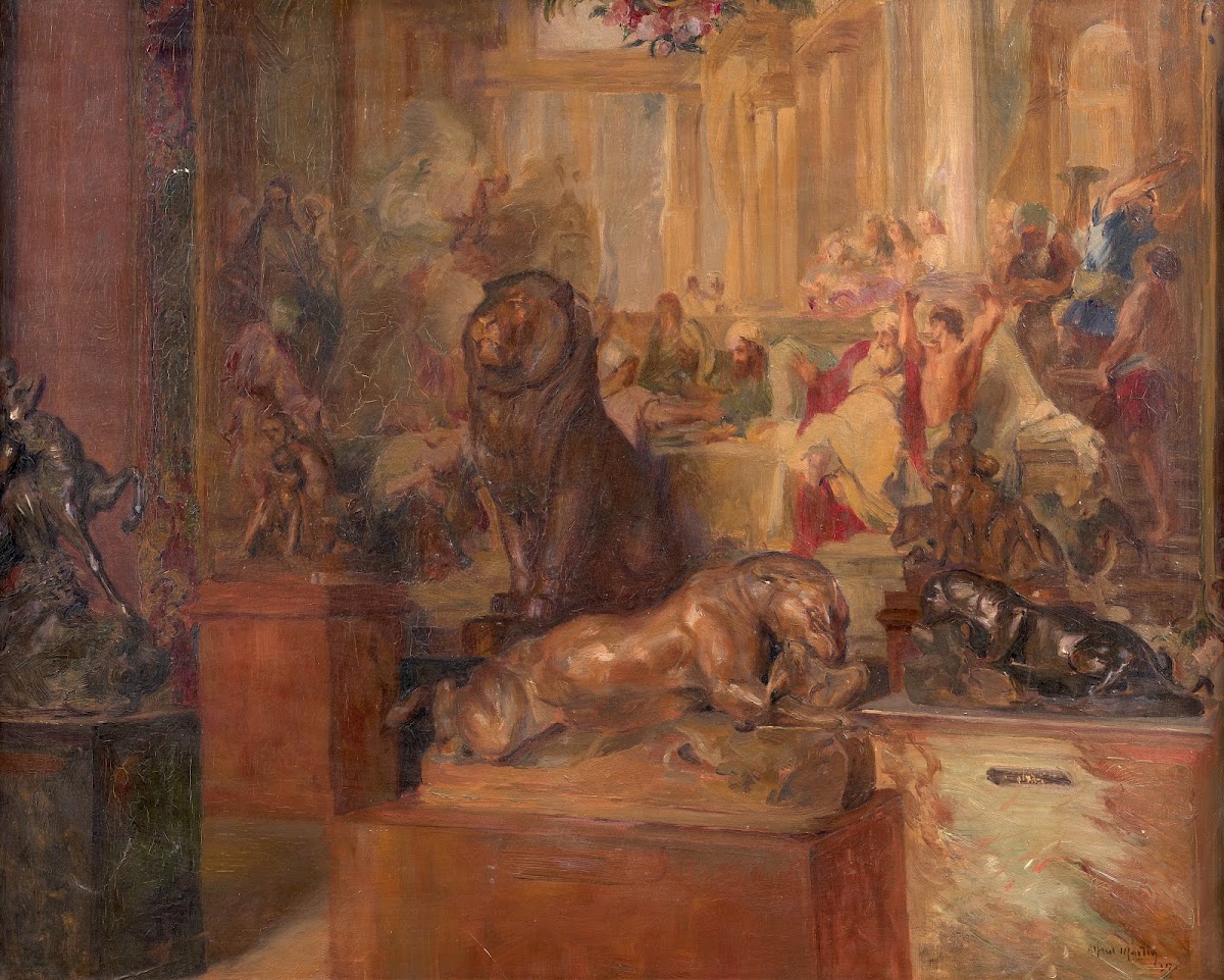 Salle de musée avec les sculptures de Barye devant une tapisserie