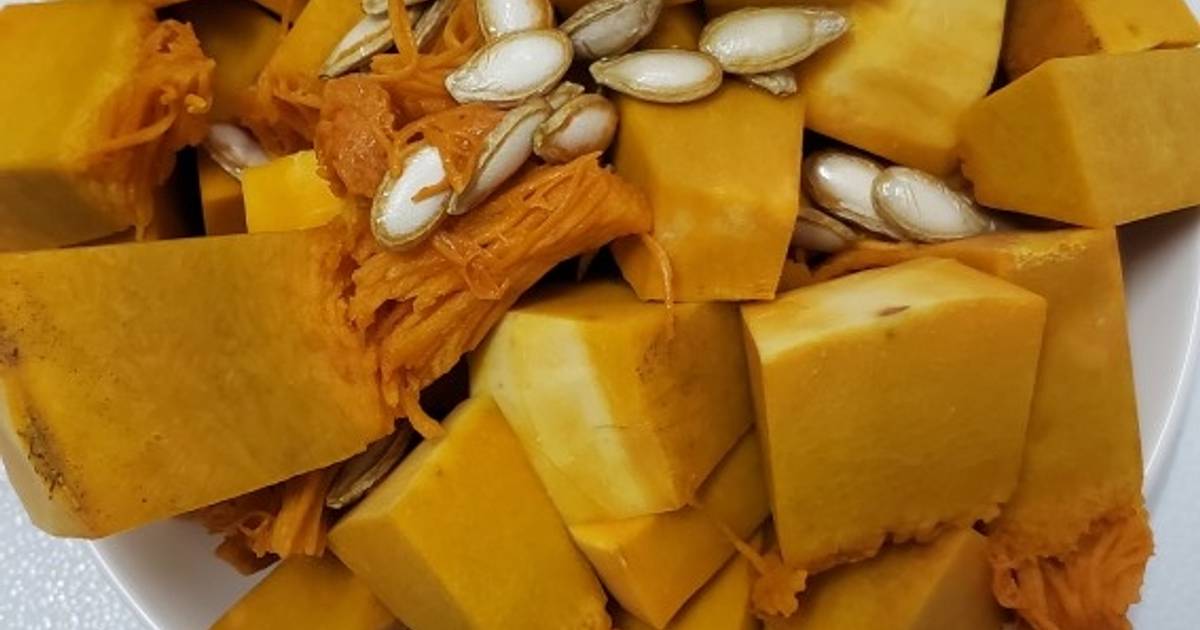Canh bí đỏ sườn heo