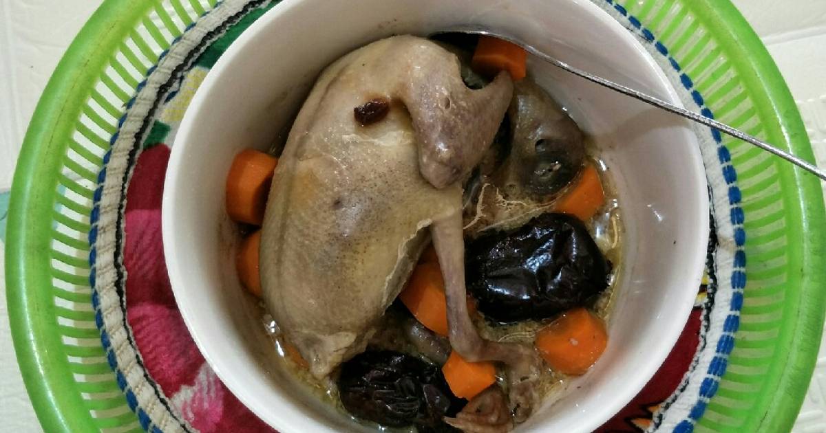 Bồ câu hấp nước dừa