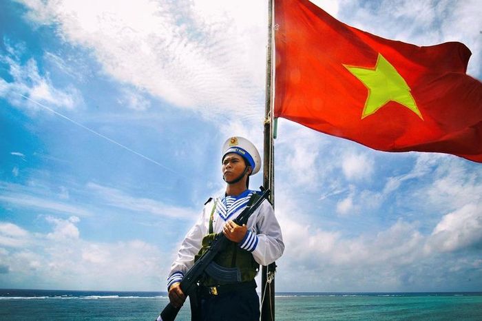 Hà Nội kêu gọi ủng hộ Quỹ 'Vì biển đảo Việt Nam' năm 2026 - Đài Phát thanh và truyền hình Hà Nội