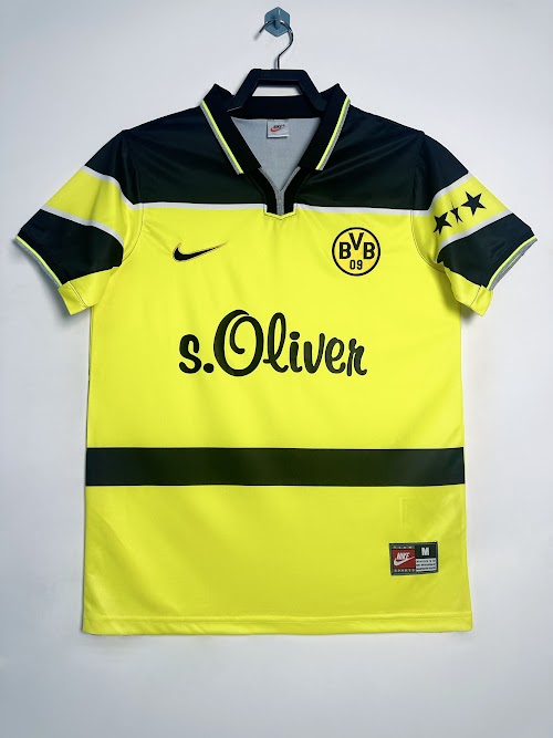 Equipación local del Dortmund 1997-98.jpeg