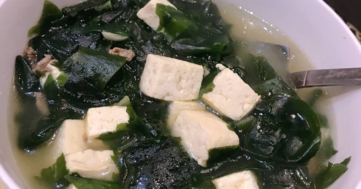 Canh rong biển thịt bò đậu hũ