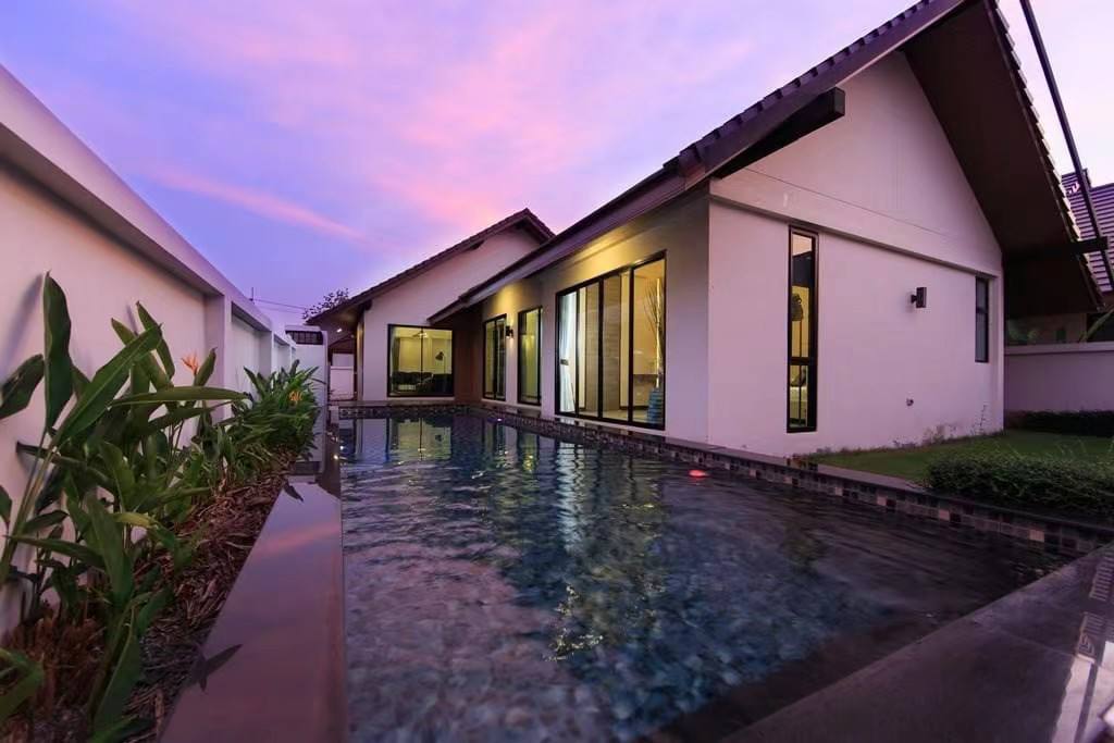 Laguna Beach 1 - Studio, Floor 6 5