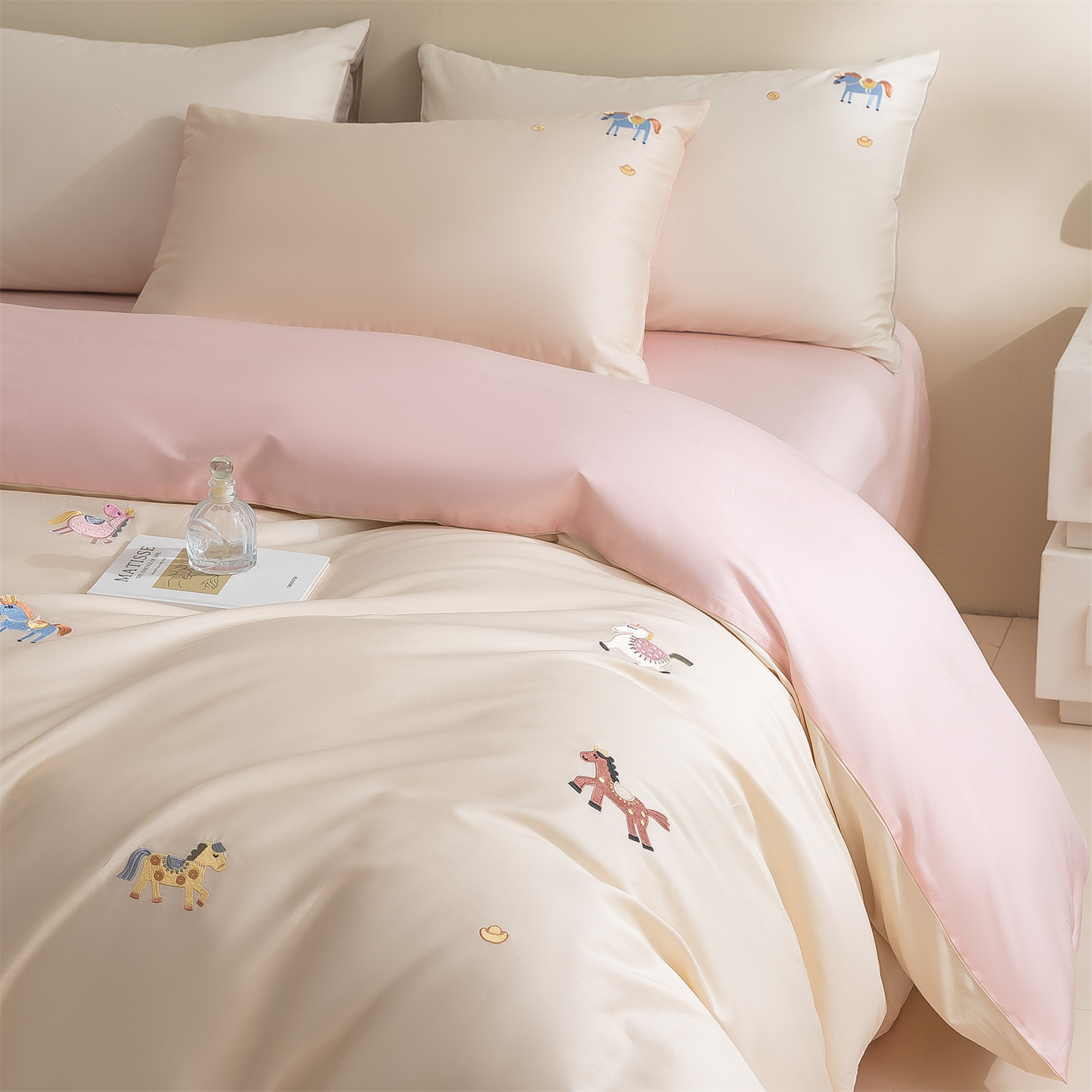 Cotton bedding set with embroidery, Class A