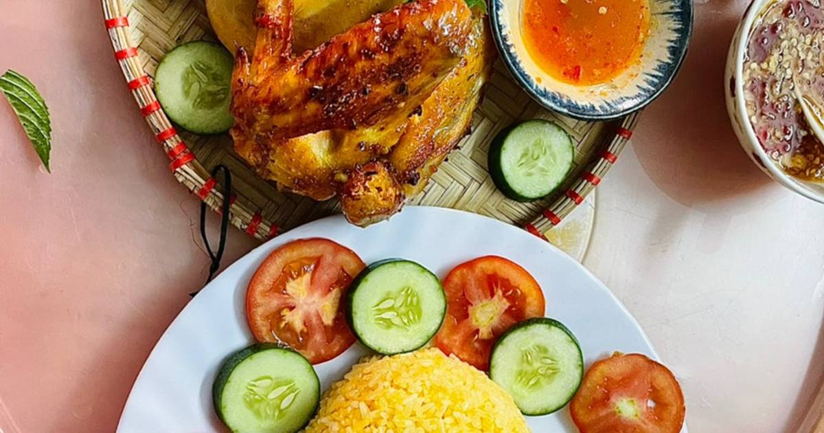 Cơm gà chiên bằng nồi chiên không dầu