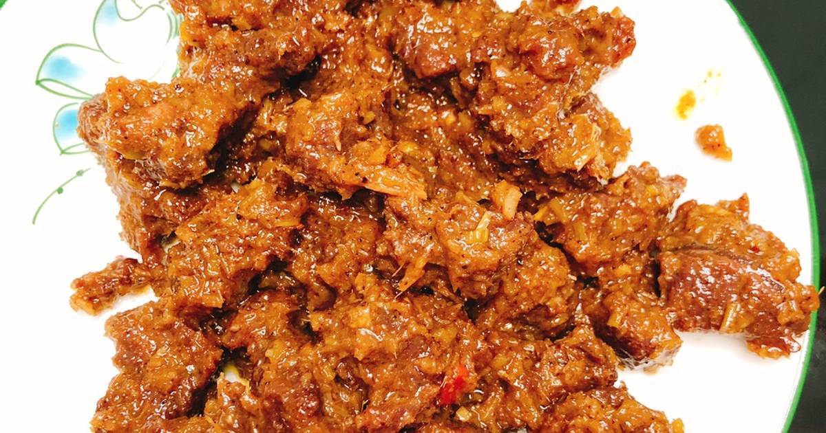 Thịt bò om nước dừa