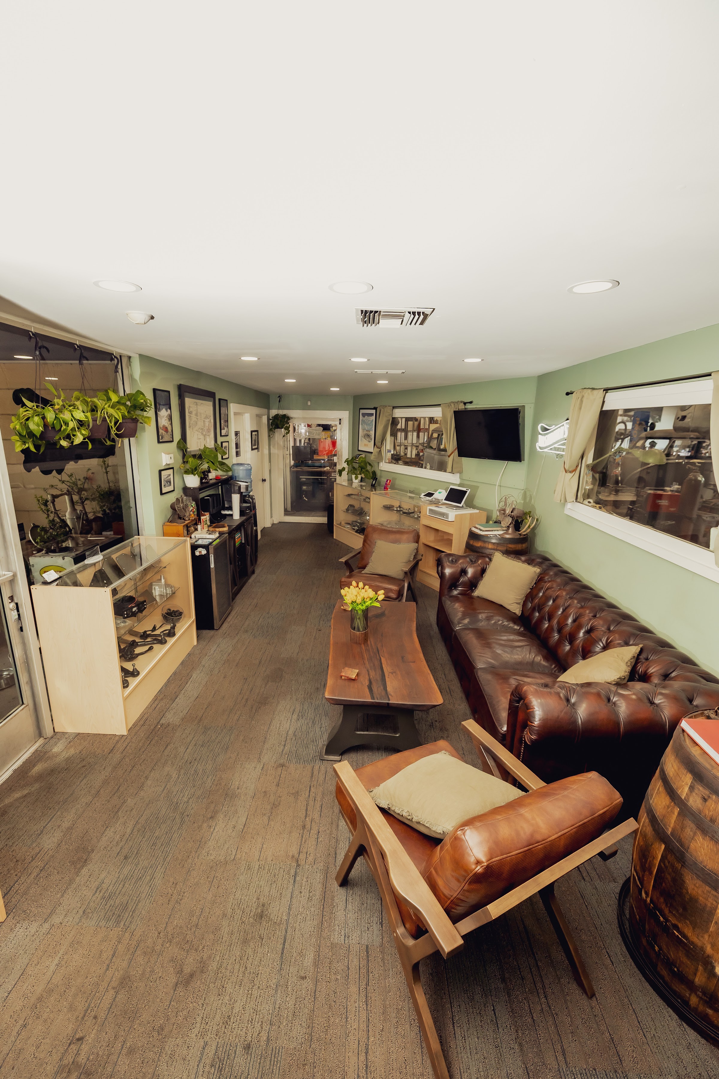 Washburn's Metal shop interior