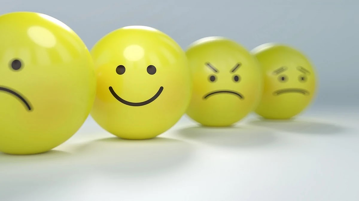 감정 표현이 다른 MBTI 유형별 특징과 이해 포인트