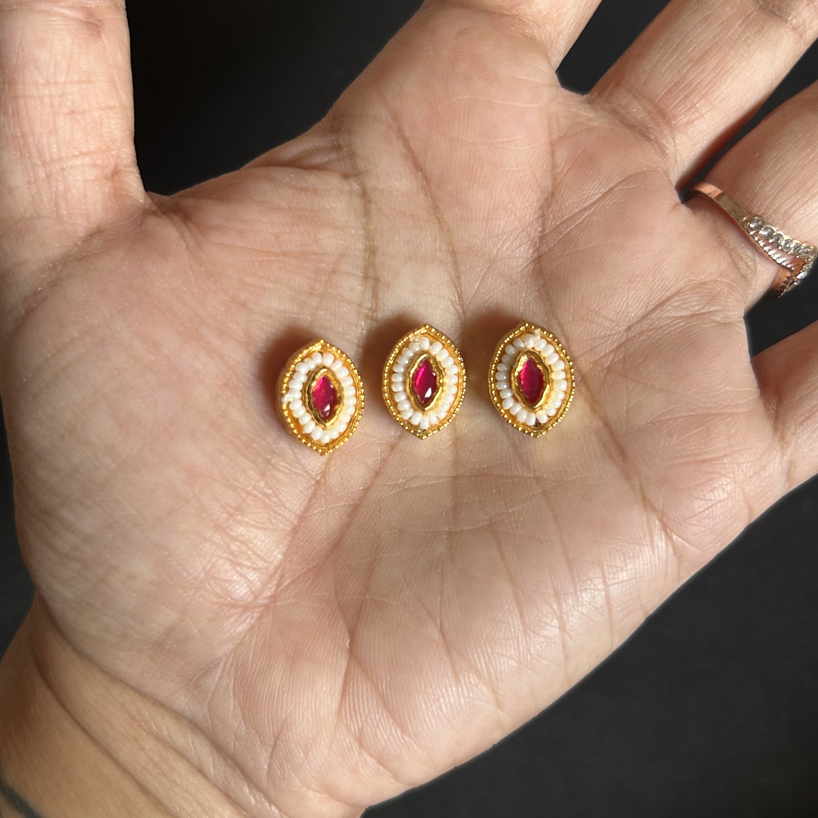 Oval Moti pink pendnet pack of 3