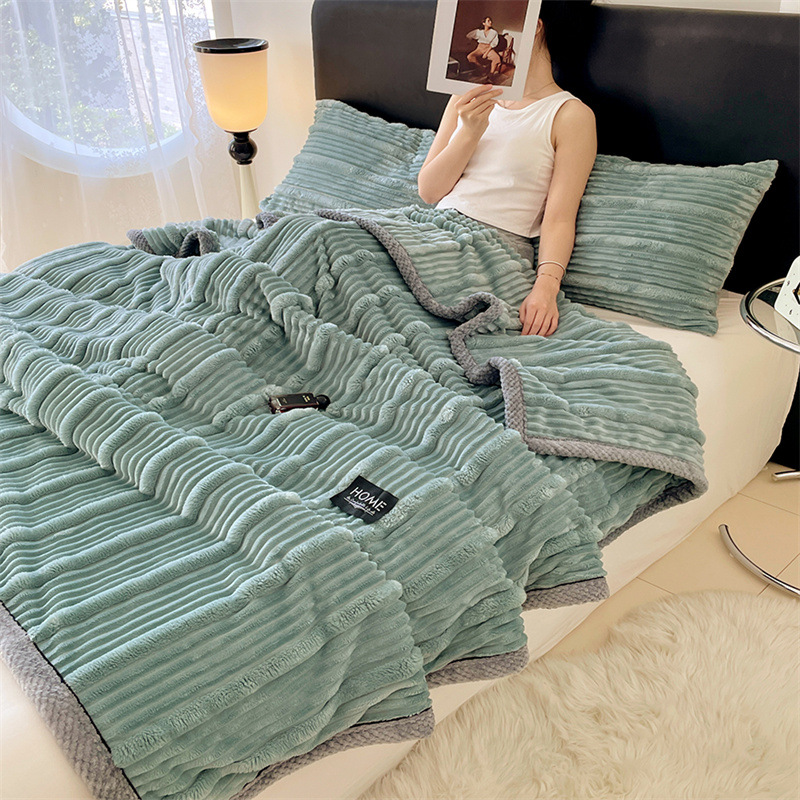 Fluffy rabbit fur imitation blanket, extra warm