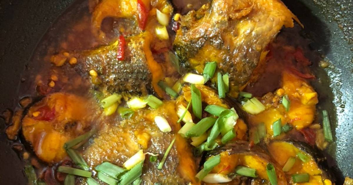 Cá kho nghệ