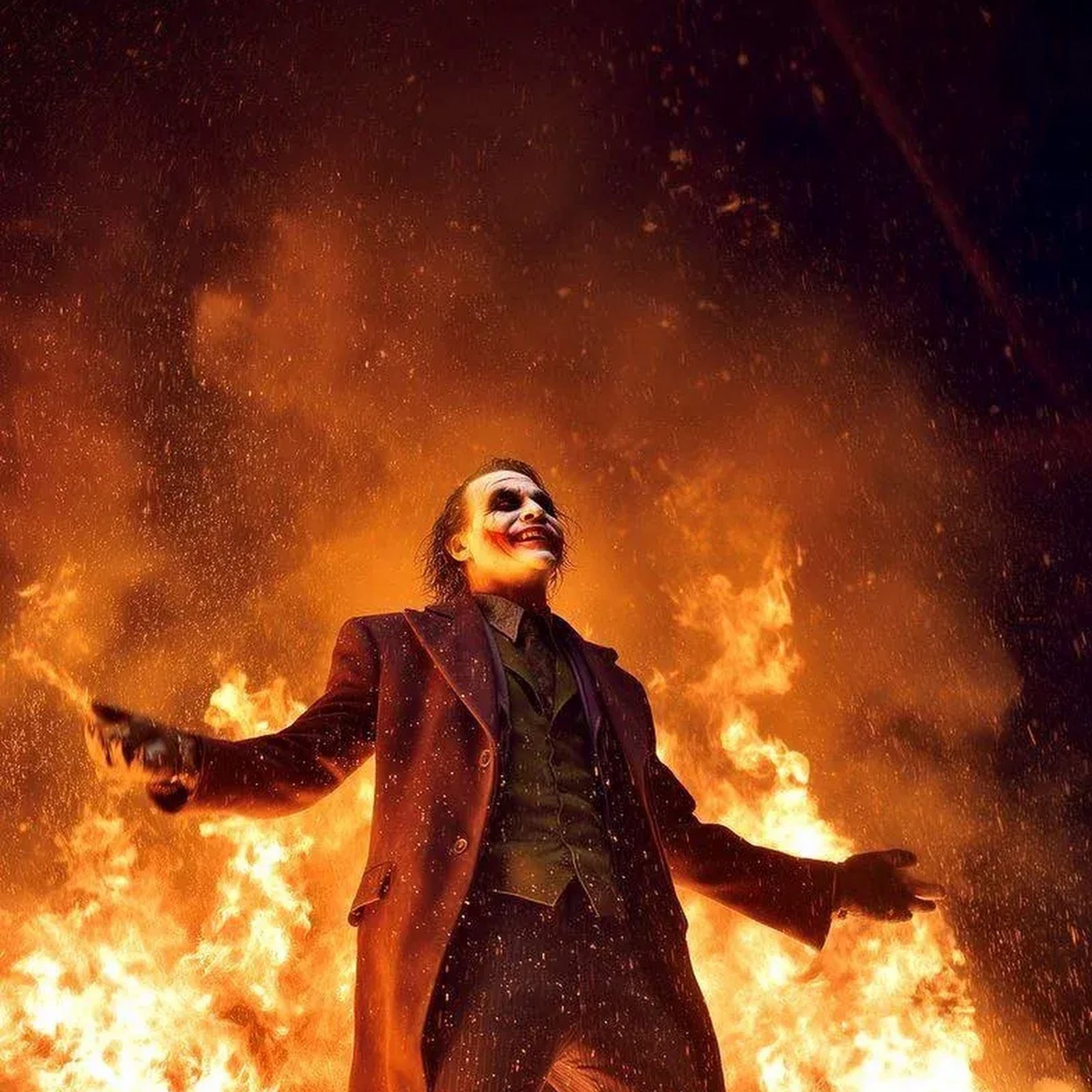 Download The Joker Burns Money Pile iPhone