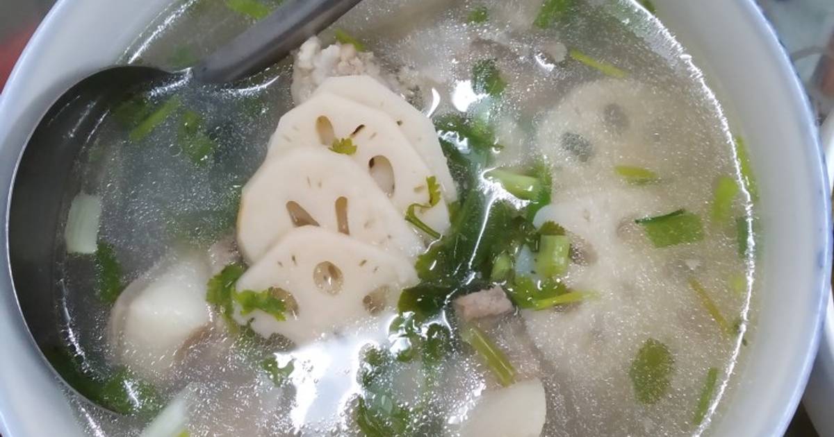 Củ sen nấu đuôi heo
