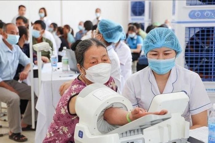 Chăm sóc sức khỏe toàn dân – Nền tảng từ y tế cơ sở - Đài Phát thanh và truyền hình Hà Nội