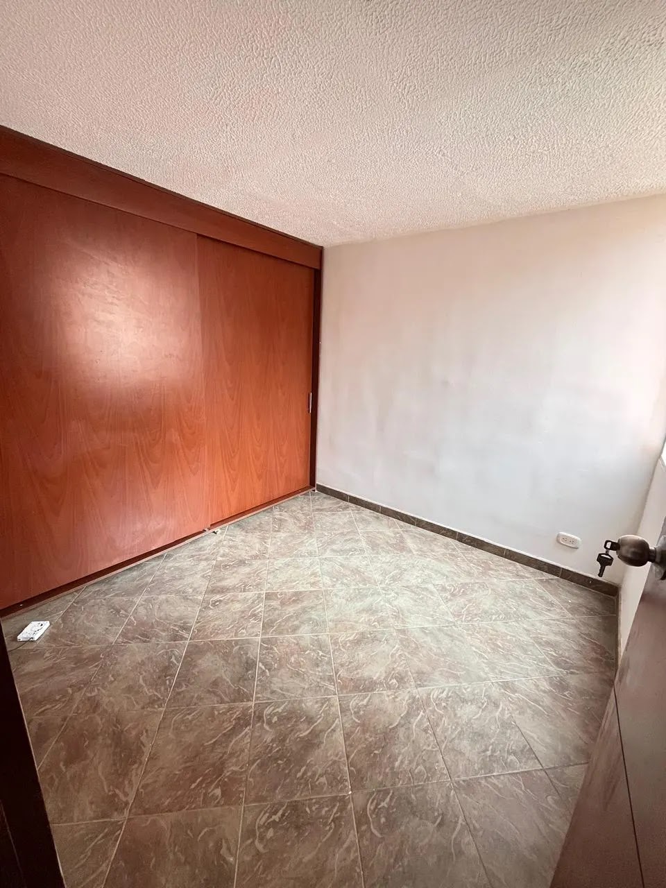 HABITACION-PRINCIPAL.webp