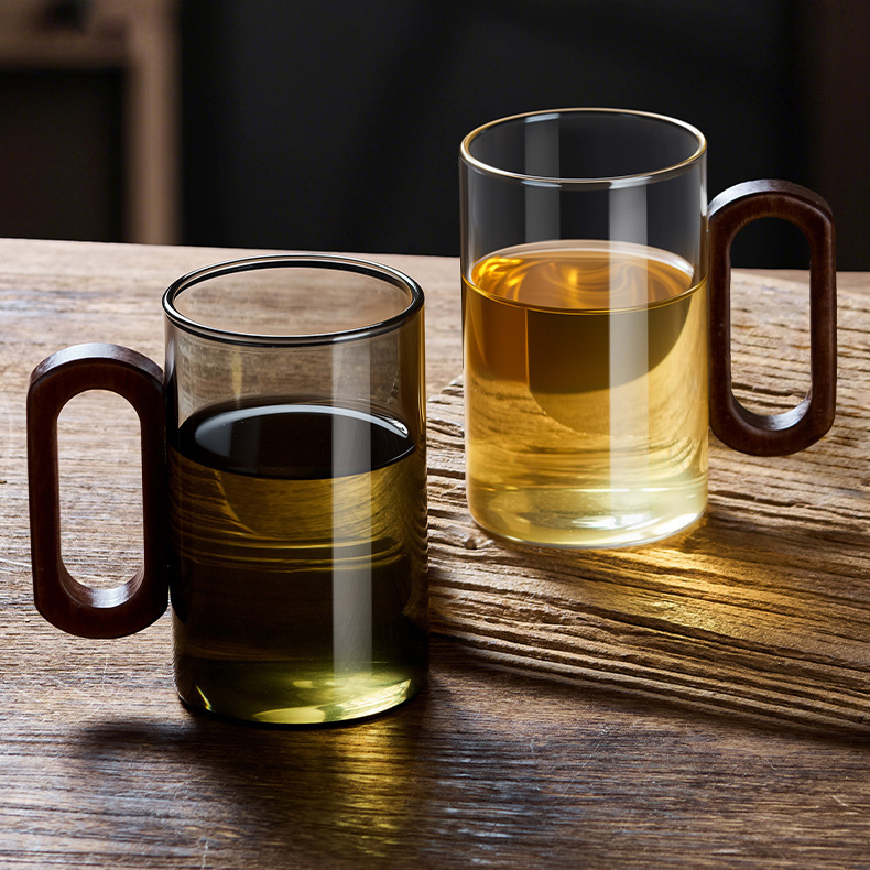 Borosilicate Glass Mug with Wooden Handle, 360 ml